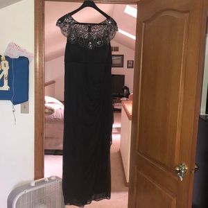Long black dress with sequences